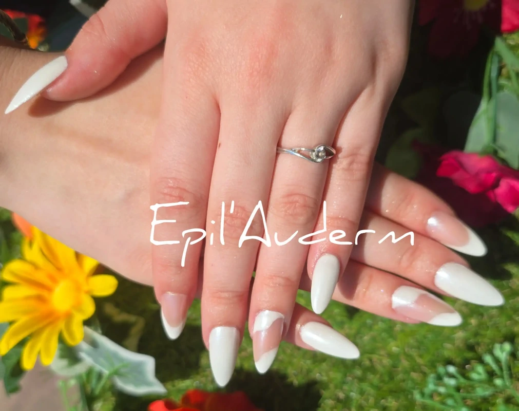 nail